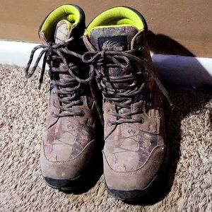 Camo hunting boots Itasca
